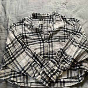 AE cropped flannel